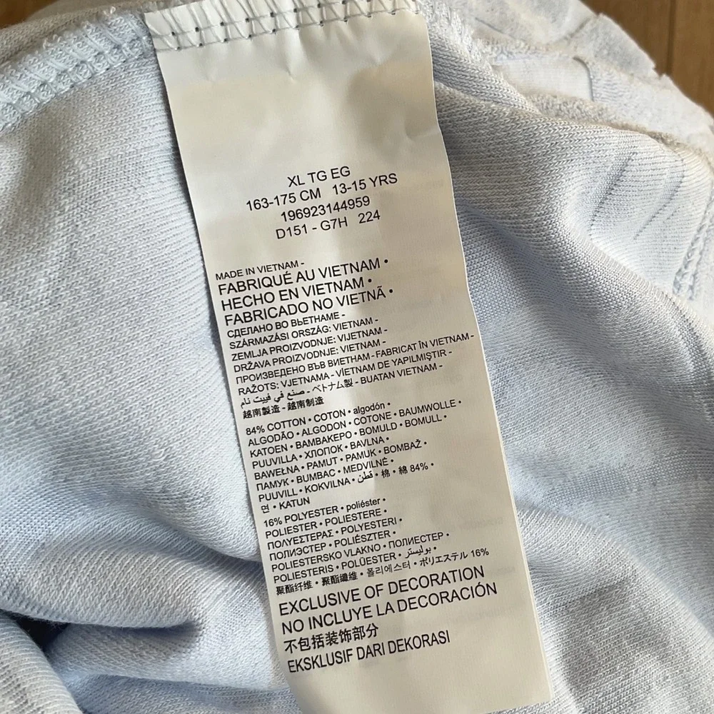 Jordan Kids T-Shirt Light Blue/ Gray Terry Cloth All Over Logo Print Size XL NWT